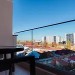 New Luxury City Center Studio
